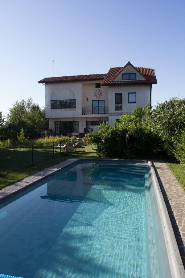 Ravi Residence Dascalu Luaran gambar